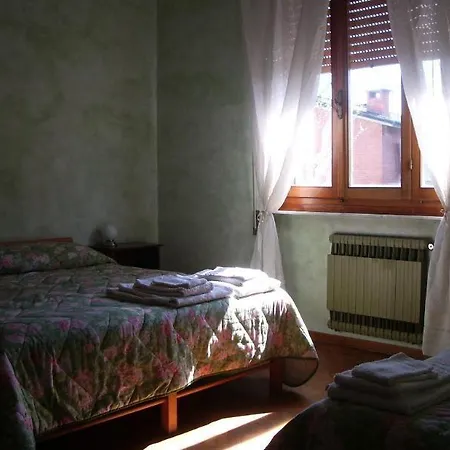 فندق مبيت وإفطار La Casa Nei Pini 2*